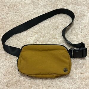 Lululemon belt bag